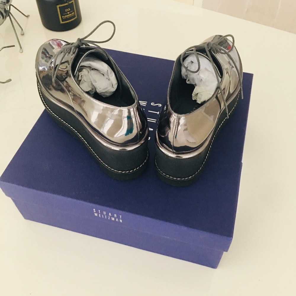 - $520 STUART WEITZMAN PATENT LEATHER OXFORD KENT PLATFORM  6.5 - Picture 7 of 11
